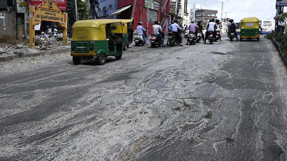 Deputy Chief Minister D.K. Shivakumar announces ₹660 crore to repair bad roads in Bengaluru